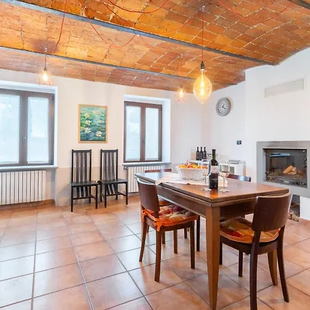 Villa Cascina Abbona - Cascina Storica A 15 Min. Da Alba